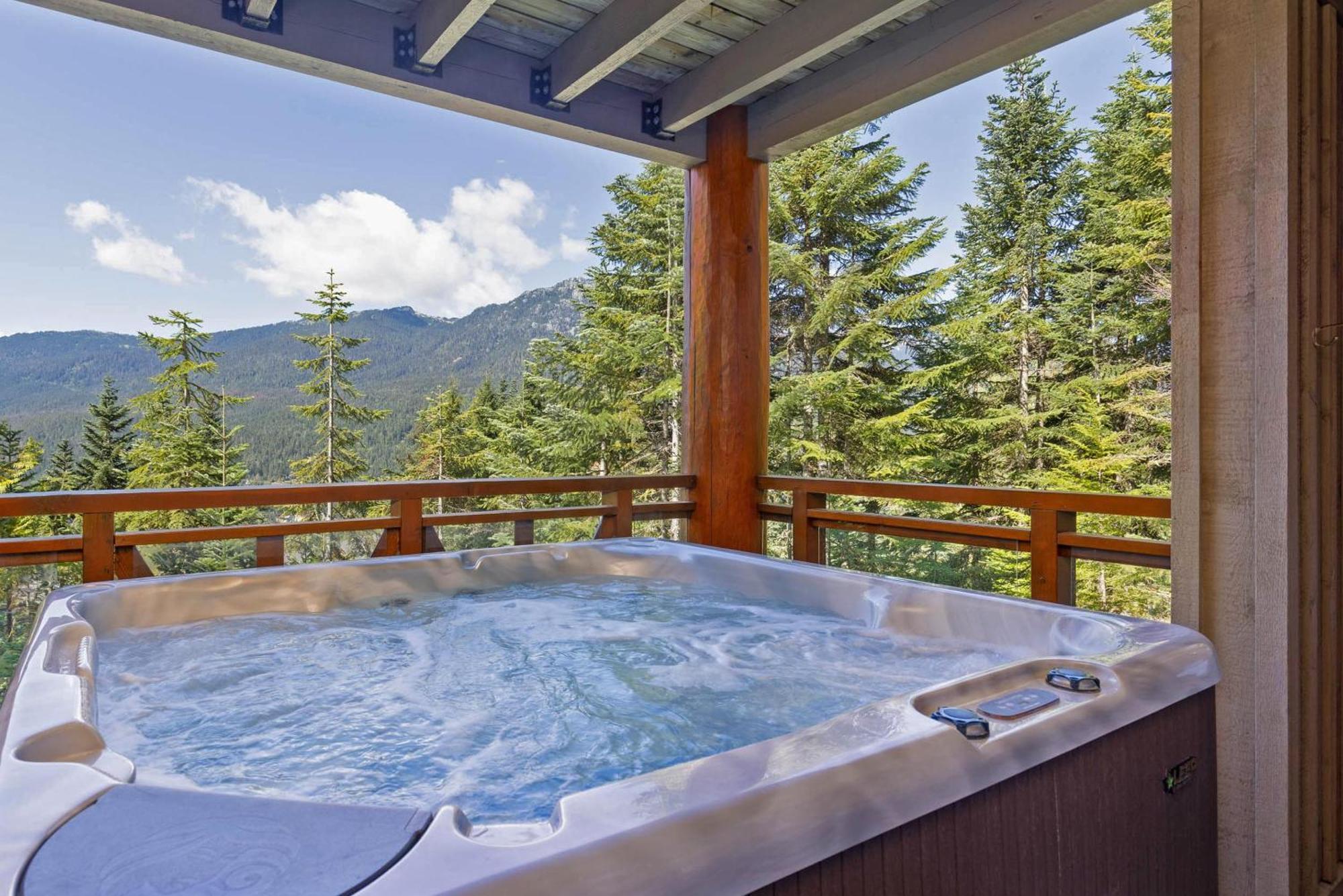 Taluswood The Heights 18 | Mountainside Townhome W/ Ski Access, Hot Tub, Tranquil Views Whistler Dış mekan fotoğraf
