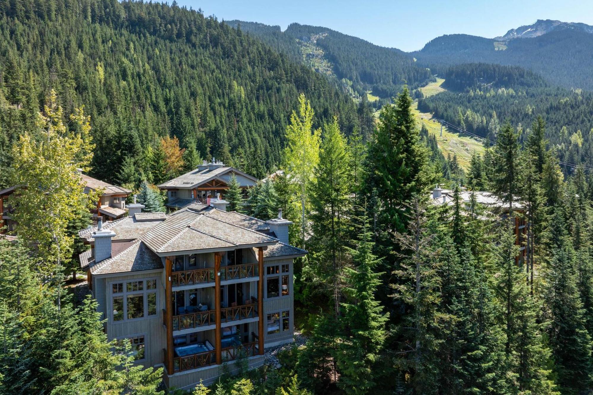 Taluswood The Heights 18 | Mountainside Townhome W/ Ski Access, Hot Tub, Tranquil Views Whistler Dış mekan fotoğraf