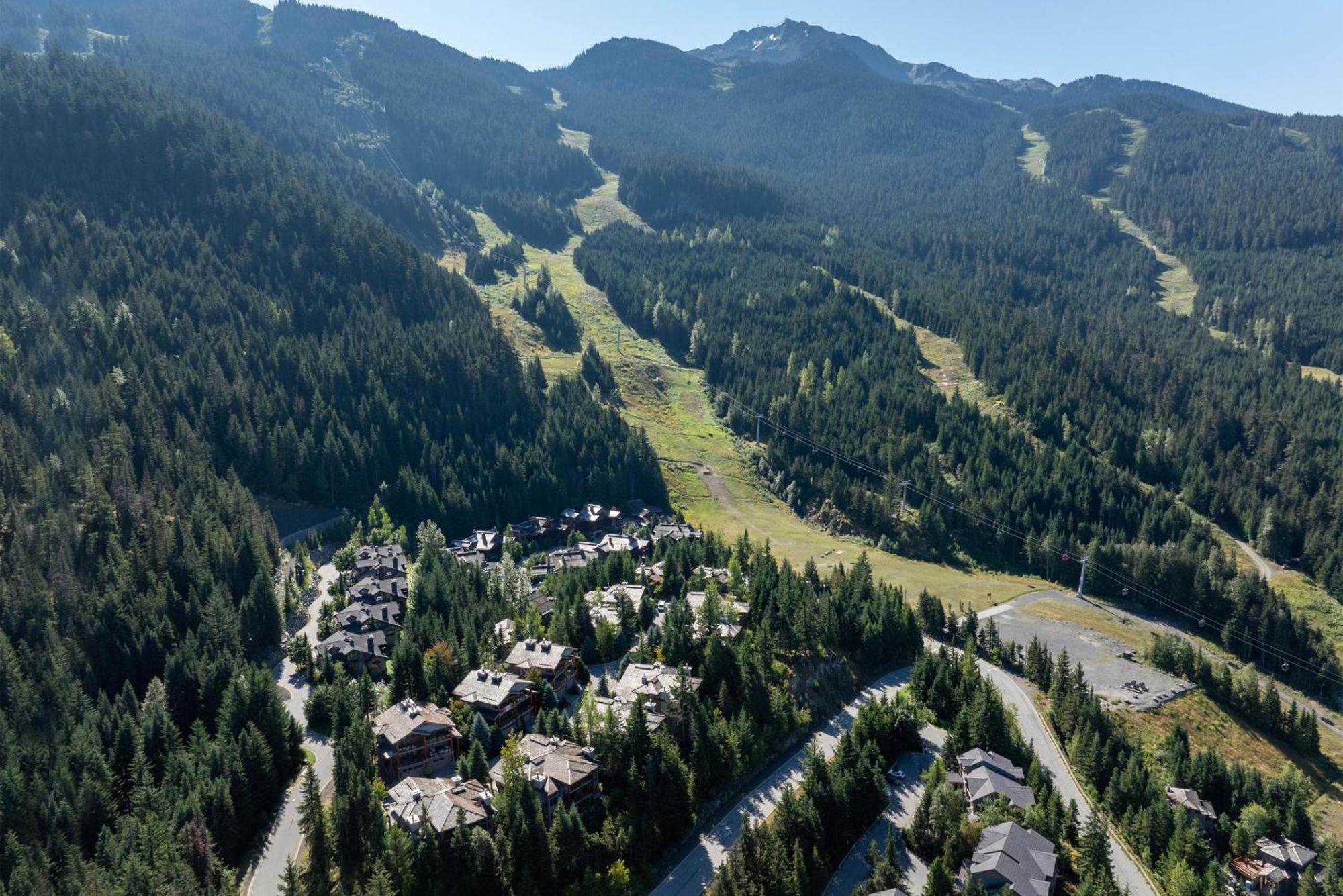 Taluswood The Heights 18 | Mountainside Townhome W/ Ski Access, Hot Tub, Tranquil Views Whistler Dış mekan fotoğraf